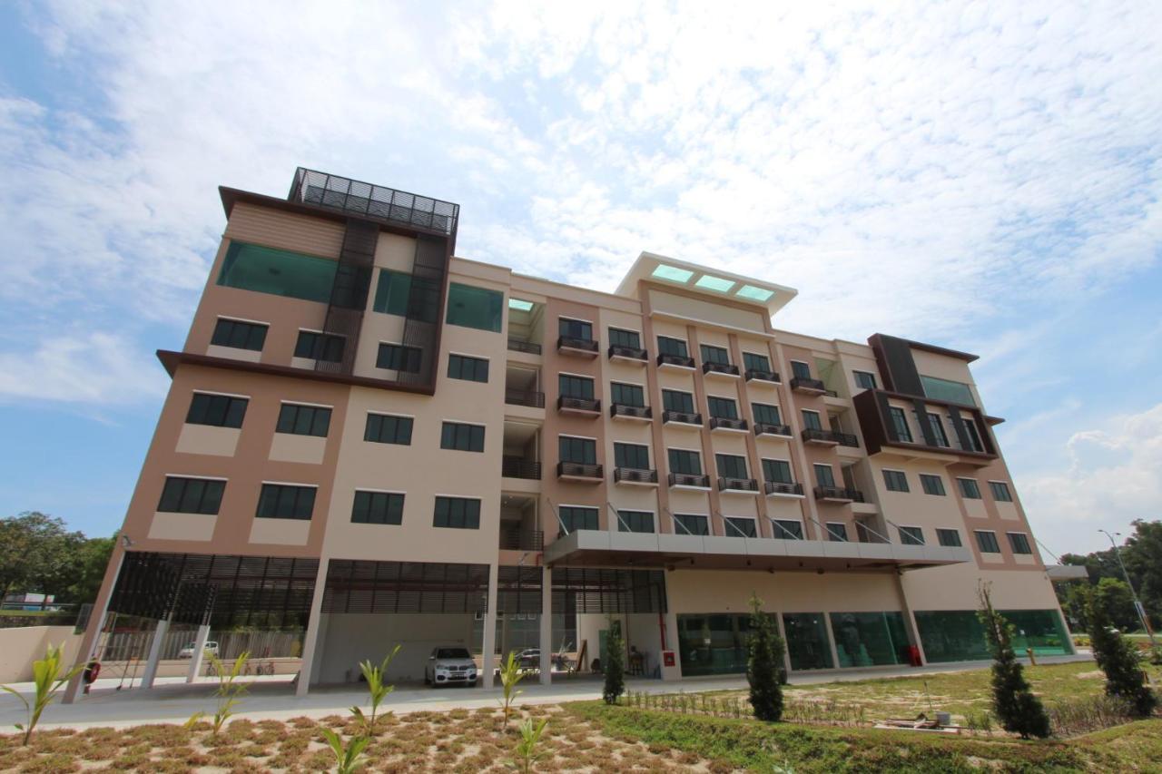 D&F Boutique Hotel Seremban 2 Екстер'єр фото